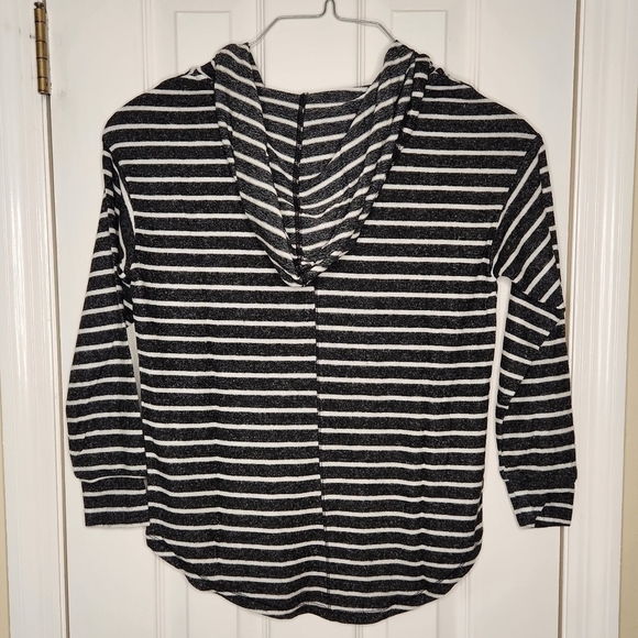 Market & Spruce Charcoal Striped Hoodie XSP - Picture 2 of 10